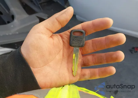 2013 Ford E-250 Commercial z USA, uszkodzony, nr VIN 1FTNE2EW0DDA30436